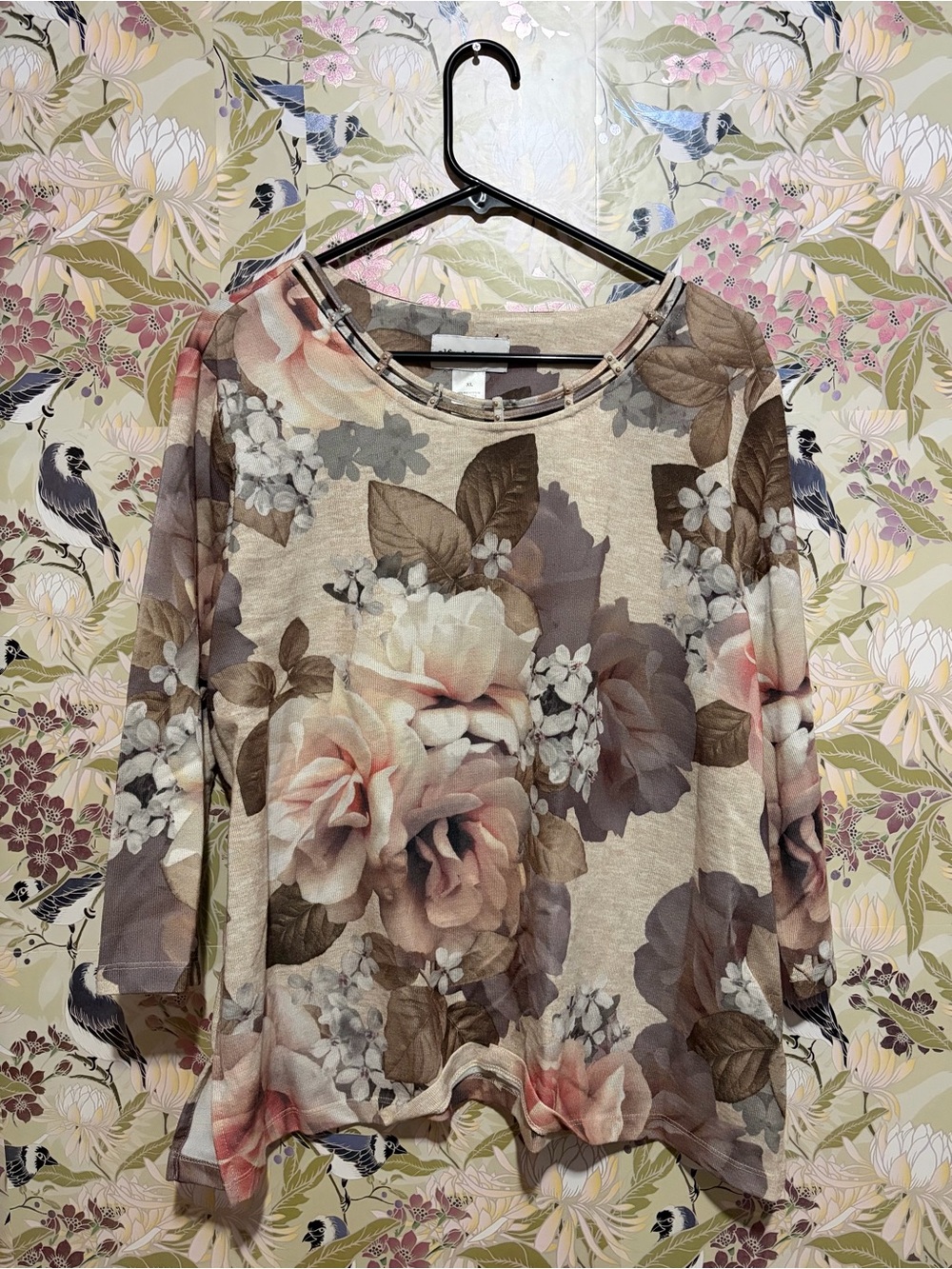 Alfred Dunner Beige Floral Long-Sleeve Top with Blush and Taupe Blooms